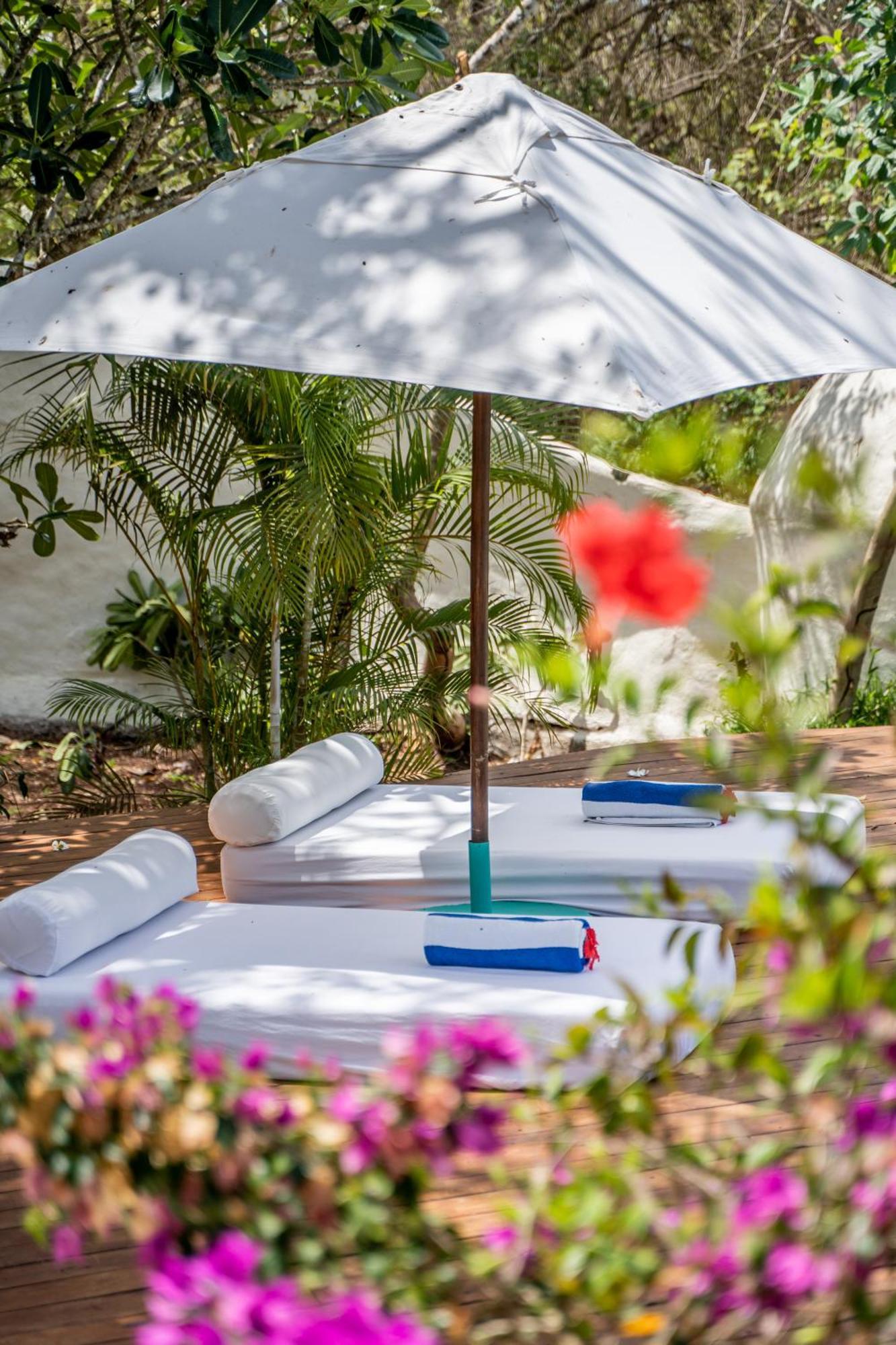 Отель Kilindi Zanzibar (Adults Only) Кендва Экстерьер фото