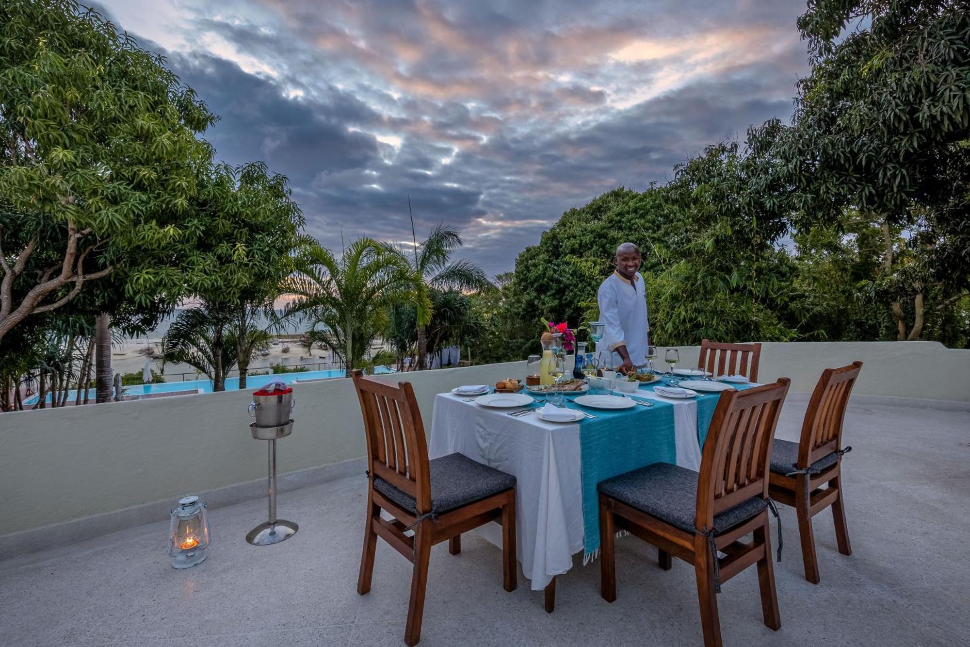 Отель Kilindi Zanzibar (Adults Only) Кендва Экстерьер фото