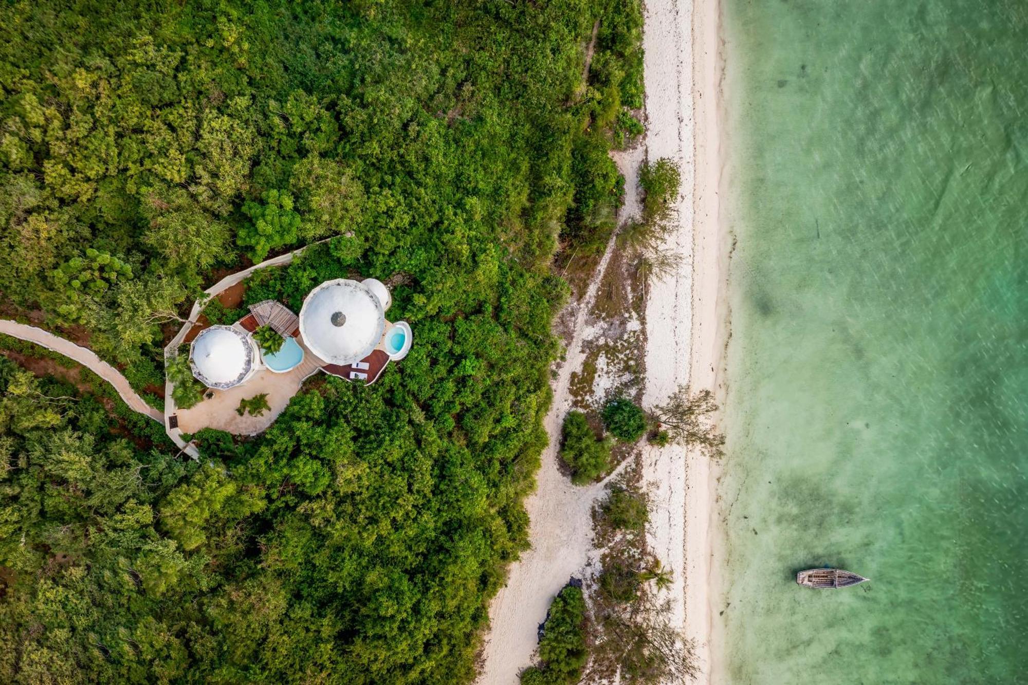 Отель Kilindi Zanzibar (Adults Only) Кендва Экстерьер фото