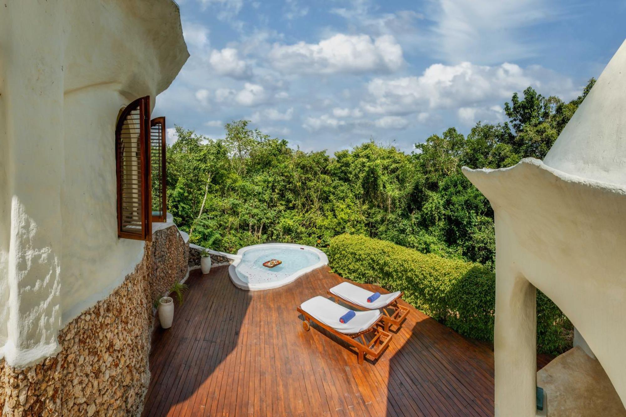 Отель Kilindi Zanzibar (Adults Only) Кендва Экстерьер фото
